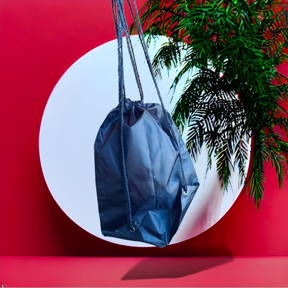 🆕 Limited Edition Tote Bag ~ Weekender ~ Travel Bag ~ Black ~ Boutique ~ Rare - Picture 2 of 16